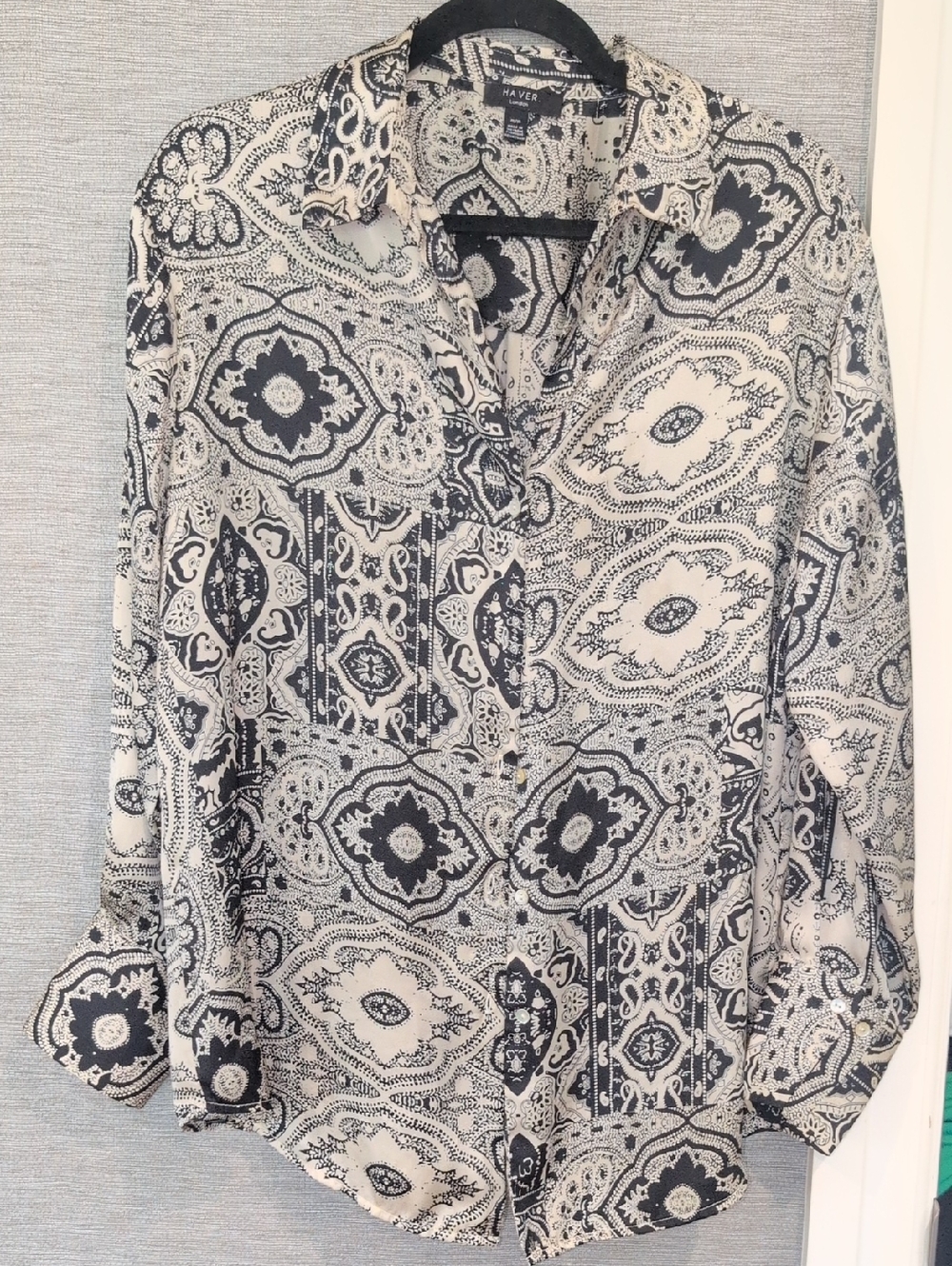 Black & Cream Printed Button-Front Blouse